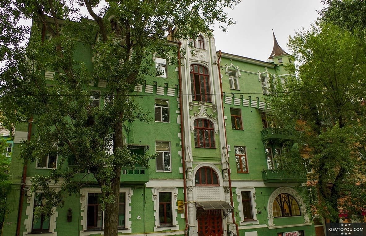 Современная фотография Дома с кошками в Киеве